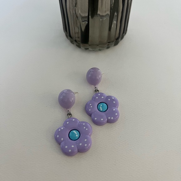 1970's Inspired Flower Dangle Earrings - Groovy Retro Pop-of-Color Earrings - Picture 12 of 14